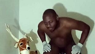 More Ways To Show Off Zodiac's Patience Without Masturbating