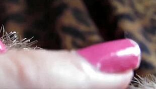 i watch my big clit orgasm closeup