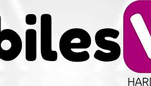 Stepsis Boldly Serves Wet Pussy for Creampie