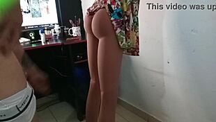 putinha de quatro, craving that sex toy action?