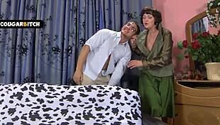 oh, that mature cougar in pantyhose is getting fucked by young 18+ stud