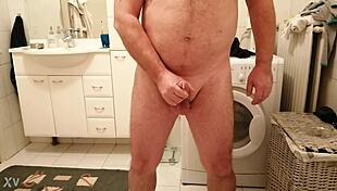 David Neptun's intriguing solo jerking session