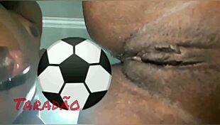 Massive cumshot in ebony whore's big ass!