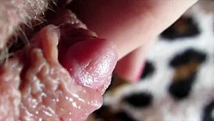 i watch my big clit orgasm closeup