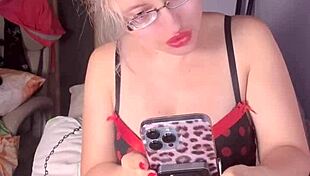 i got this non-nude tits addiction and it's drivin me crazy with all the teasin 😩