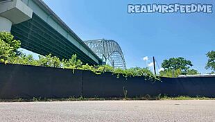 is this real memphis chick the ultimate dick eater?