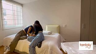 Scarlett Y Chanel Juegan Con Su Nueva Muñeca Sexual De Tantaly!