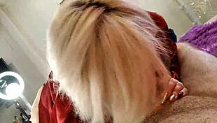 Aimee, the hot MILF aka Aimeeparadise, reigns as queen of married cocksuckers 😘