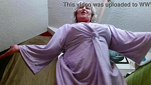 dawnskye1962 brings giantess fetish video with huge tits