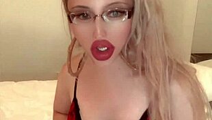 findom goaldigger sings not at the white party with huge long nails