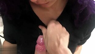 The stepsister invited him to fuck her perfect ass in this homemade video