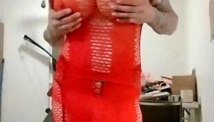 i had fun at the car wash, flashing and teasing in fishnets