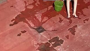 vecinas tomando sol en la terraza