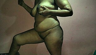 India Desi Girl's Homemade Quick Fuck With Huge Tits