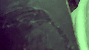 Ezsosa flashes crazy in bedroom!