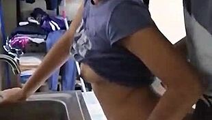 chica linda mexicana amateur gets fucked while washing dishes