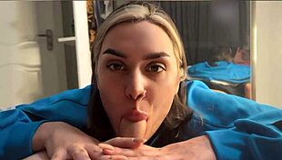 Best Friend's Girlfriend Gave Unforgettable Blowjob!