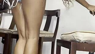 Vicky menage rebolando bem gostoso