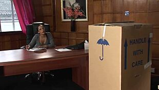 delivery boy fucks boss till she cums everywhere 😈