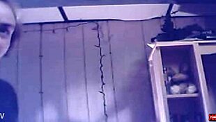 Watch a free webcam video of an 18+ teen