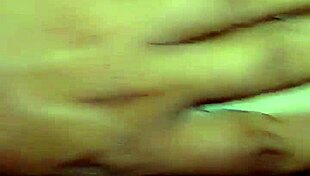 Arab Milf Wife Shows Off Sexy Ass In Six