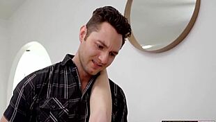 What filthy confessions does Kiara Cole make as stepsister?