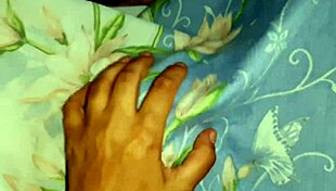 Who wants to play with my neighbors under the blanket?