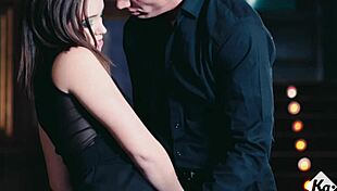 spanish cutie zoe doll picks up the bar man and drains his cock