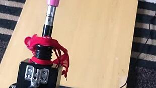 Smooth Operator in Homemade Amateur Scene