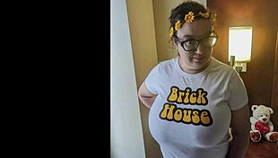 Ms Brick House's Black Cock Cum Swallow Show!