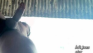 Police wife's revenge: masked and wigged, giving her beautiful ass in a ring