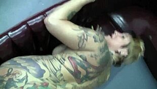 My unfaithful lover with shaved pussy waits for big cock fuck 😏