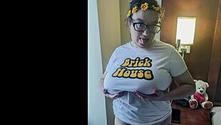 Ms Brick House's Black Cock Cum Swallow Show!