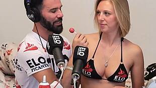 Lovely Lo In The Preview Of The Spicy Room Cute Interview Casting In Usa