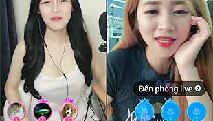 two cute girl in livestream uplive