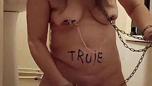 desi college girl rubs under skirt sensually!