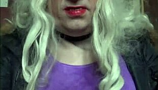 Bisexual crossdresser lets get a taste of each others pee while getting filmed