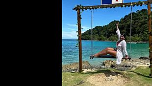 Ebony woman passionately loves feeling a stranger's cock deep inside her