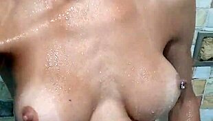 Paloma Veiga Showcasing Her Stunning Beauty