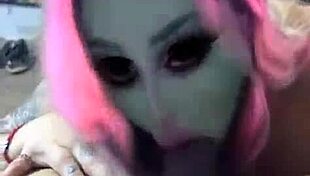 sluty al�en love sucking dick deepthroat