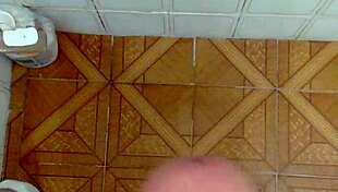 oh, the pleasure of my linda cumshot feels so intense