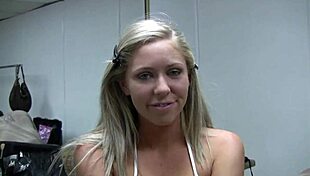 licking that slutty mom's pussy, oh yeah!