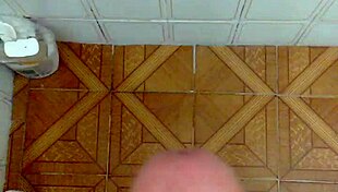 oh, the pleasure of my linda cumshot feels so intense