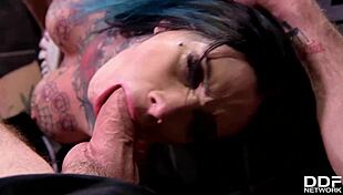 i'm livin my kinky bdsm fantasies at the office with ass fetish babe megan inky