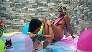playing my friend in jacuzzi with her pussy and toys