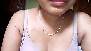 Indian girl intensely cums with dildo show