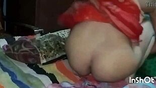 Indian hot girl gets fucked on the cot in desi porn