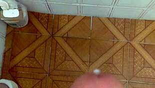 oh, the pleasure of my linda cumshot feels so intense