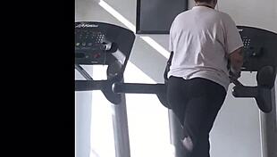Big Booty Treadmill Girl