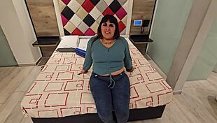 She says, 'Watch my sexual skills as a single Argentine mom'